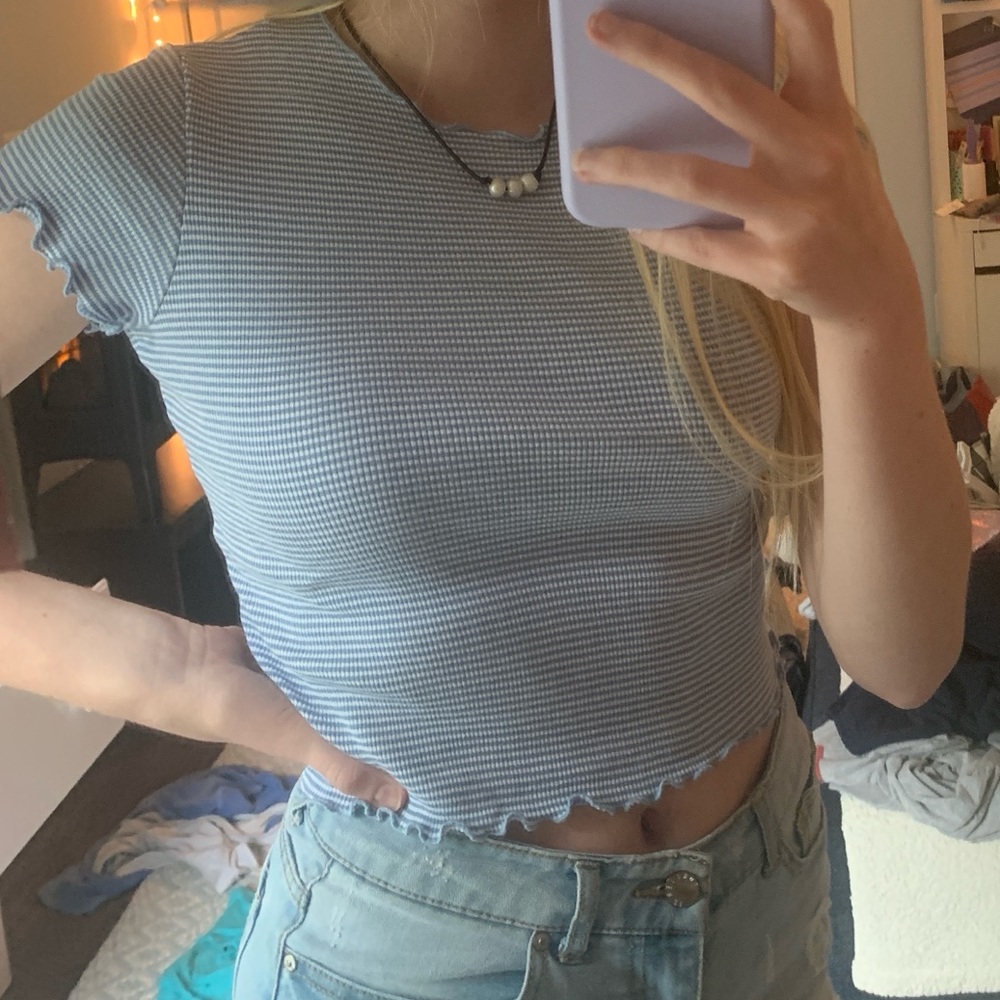 brandy melville blue & white striped crop tee